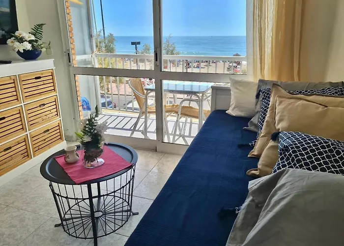 Estudio, First Line De La Playa Prime Location * فوينخيرولا